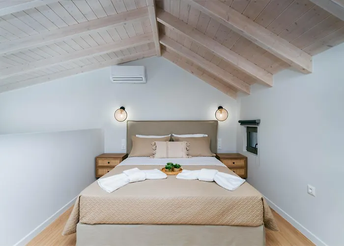 Yannis Retreat