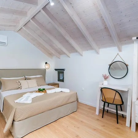 Yannis Retreat Apartment *