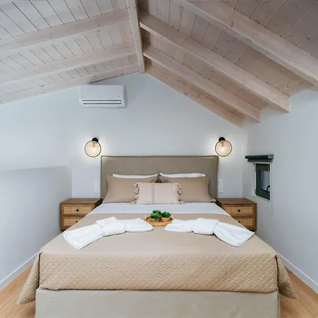 Yannis Retreat