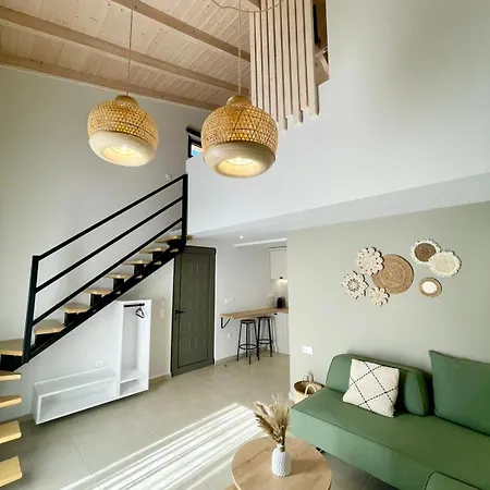 Yannis Retreat * Lefkada City