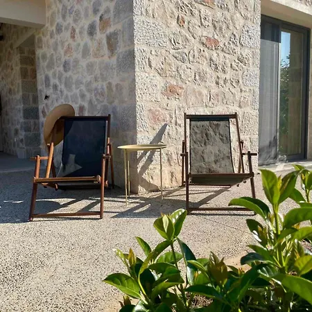 Yannis Retreat Lejlighed *